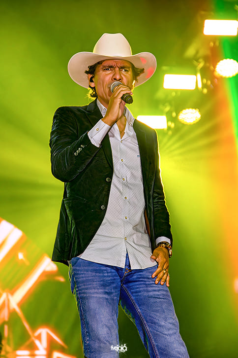 Camaru 2025  Rodeio etapa mundial PBR – semifinal e final – show com Jads e Jadson